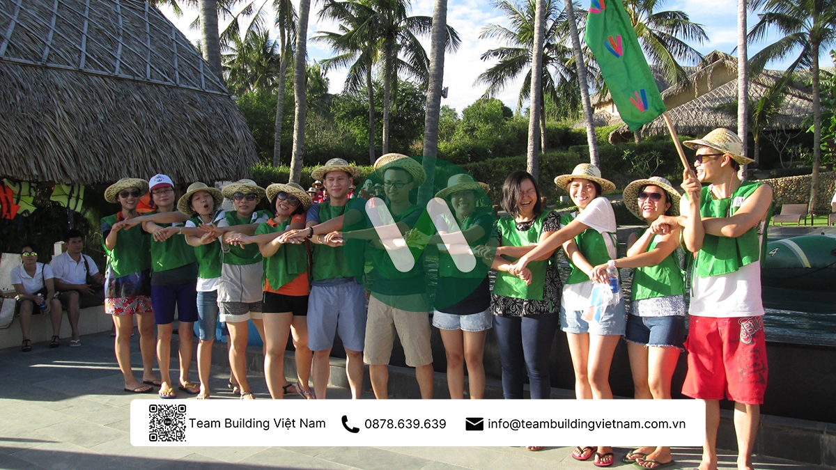 Thử Thách Mũi Kê Gà, Vượt Biển Kê Gà, Tour Team Building Mũi Kê Gà, Hải Đăng Kê Gà, Chinh Phục Mũi Khe Gà